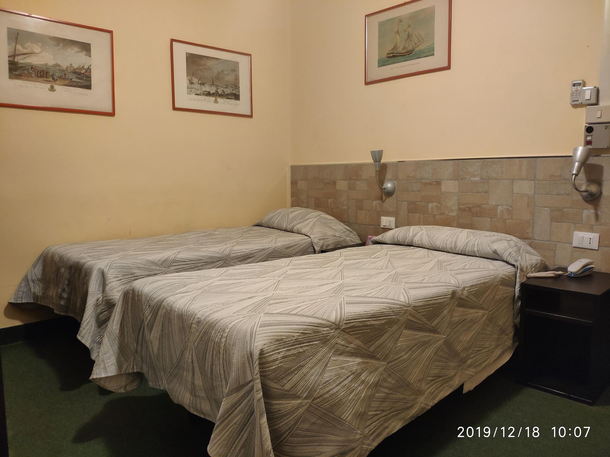Giappone Inn Parking Hotel Livorno Luaran gambar
