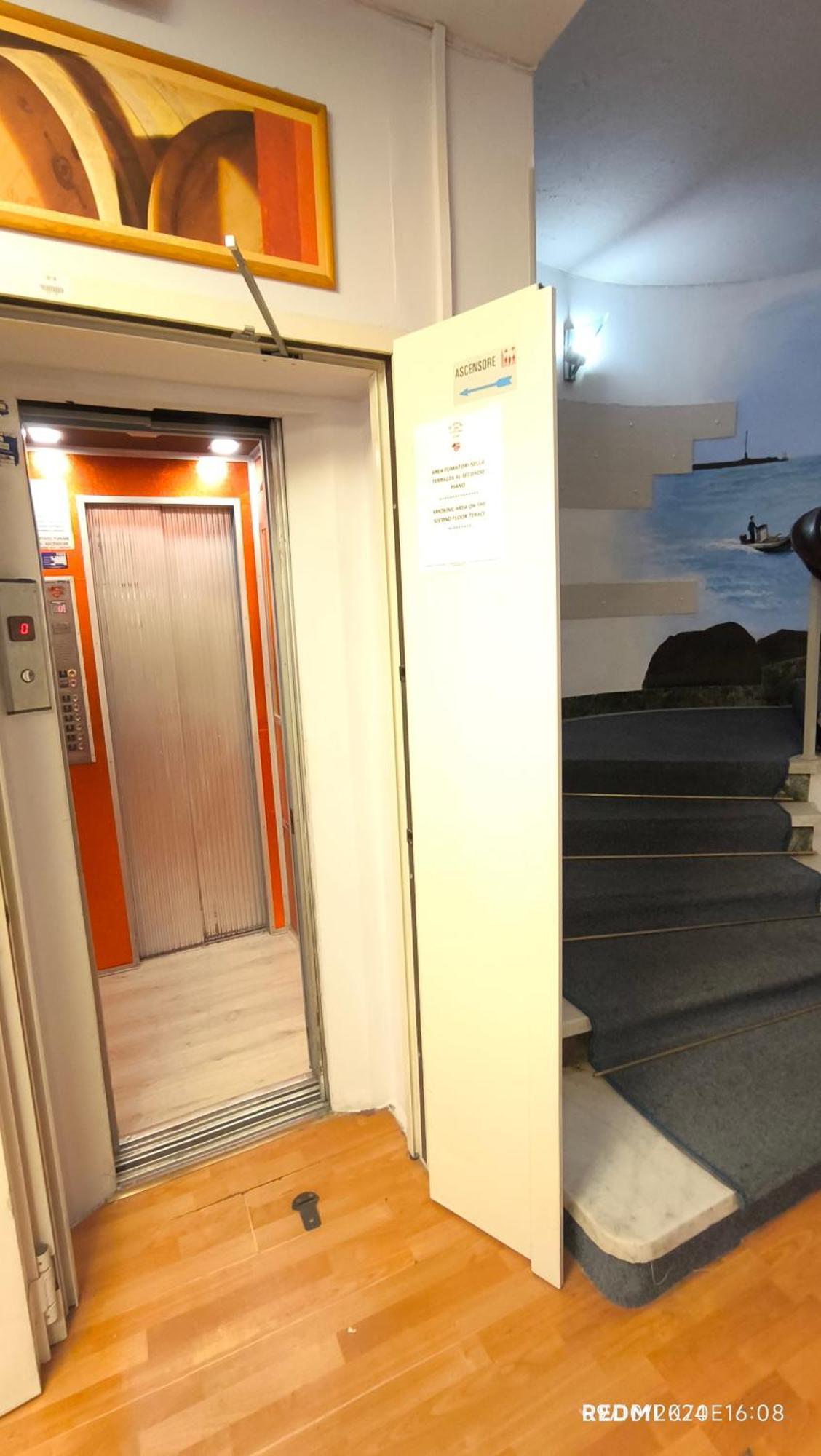Giappone Inn Parking Hotel Livorno Luaran gambar